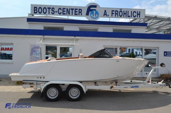 VTS Flying Shark 5.7 Bowrider